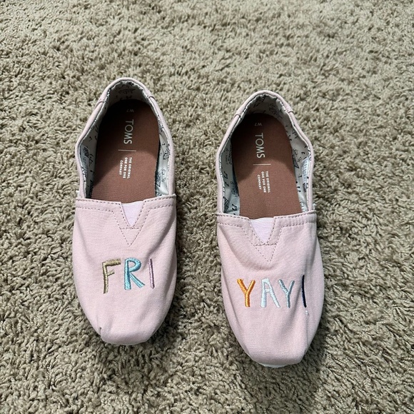 Toms Alpargata Friyay! Canvas Slip-On, Size 7 - Picture 1 of 2